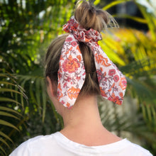 Load image into Gallery viewer, Mumma Scrunchie